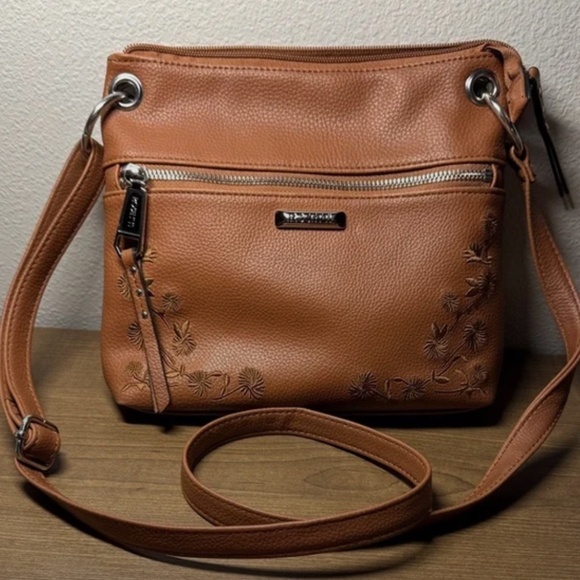 Rosetti Handbags - 🤎 Rosetti Brown Embroidered Crossbody Handbag Bag🤎